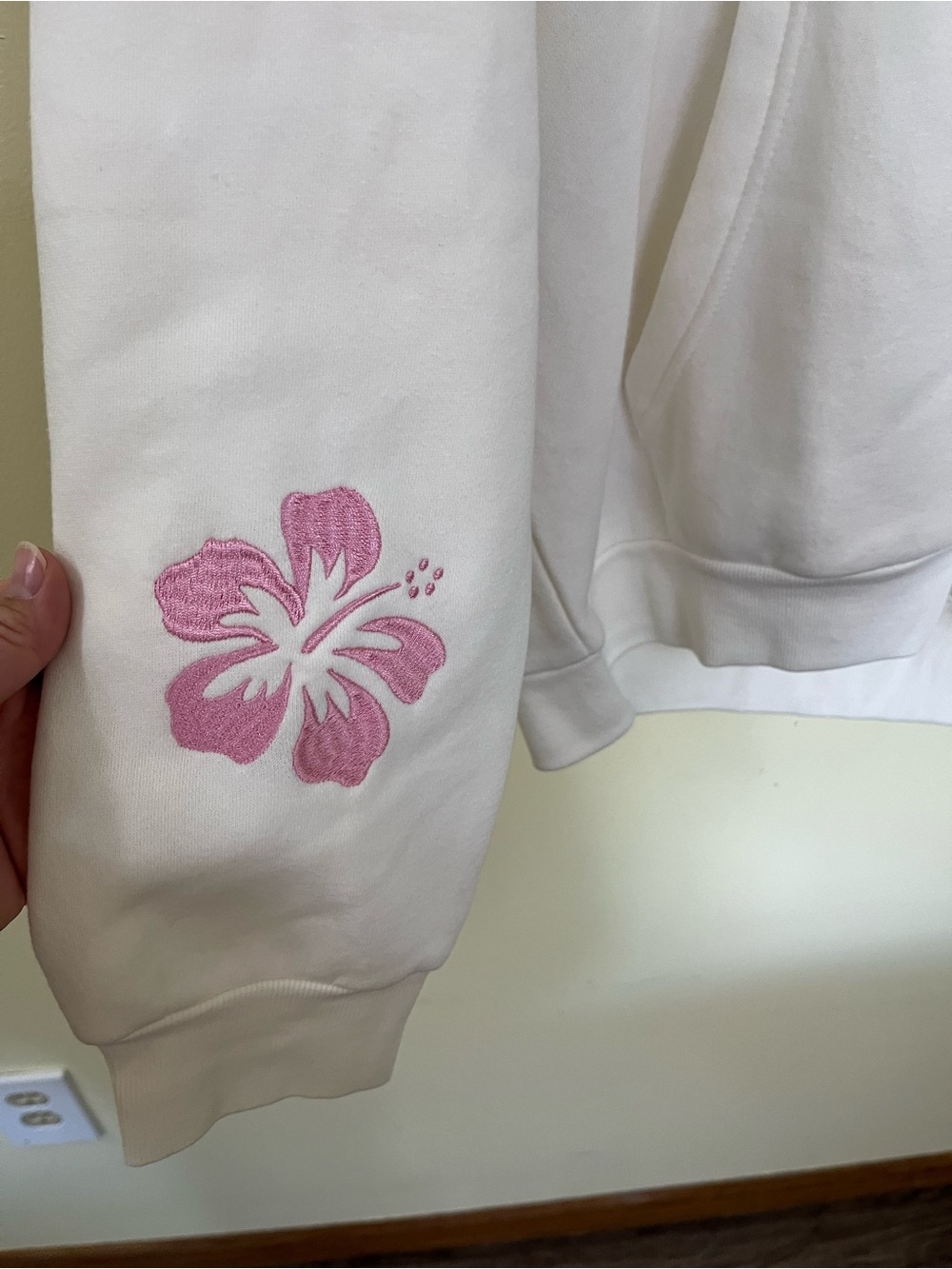 NEW Altar’d State White Chasing Sunsets Embroidered Hoodie Size Small NWT - Picture 4 of 9